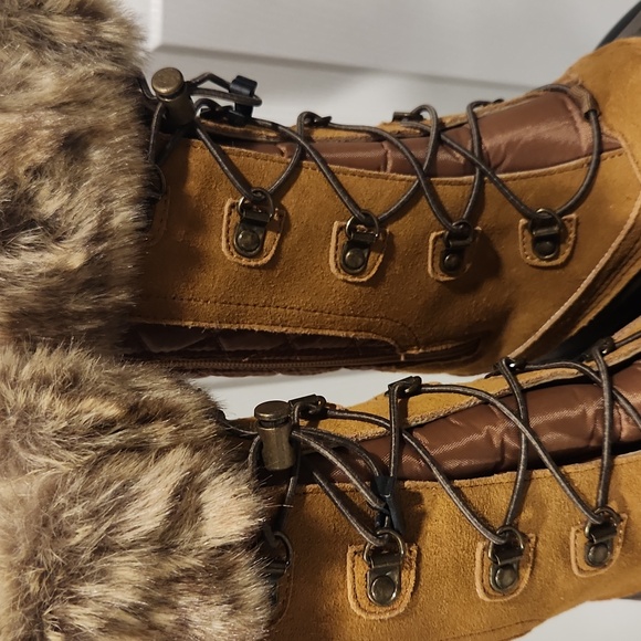 NWOT Lands' End Alpine Snow Brown and Tan Winter Boots - Picture 2 of 9